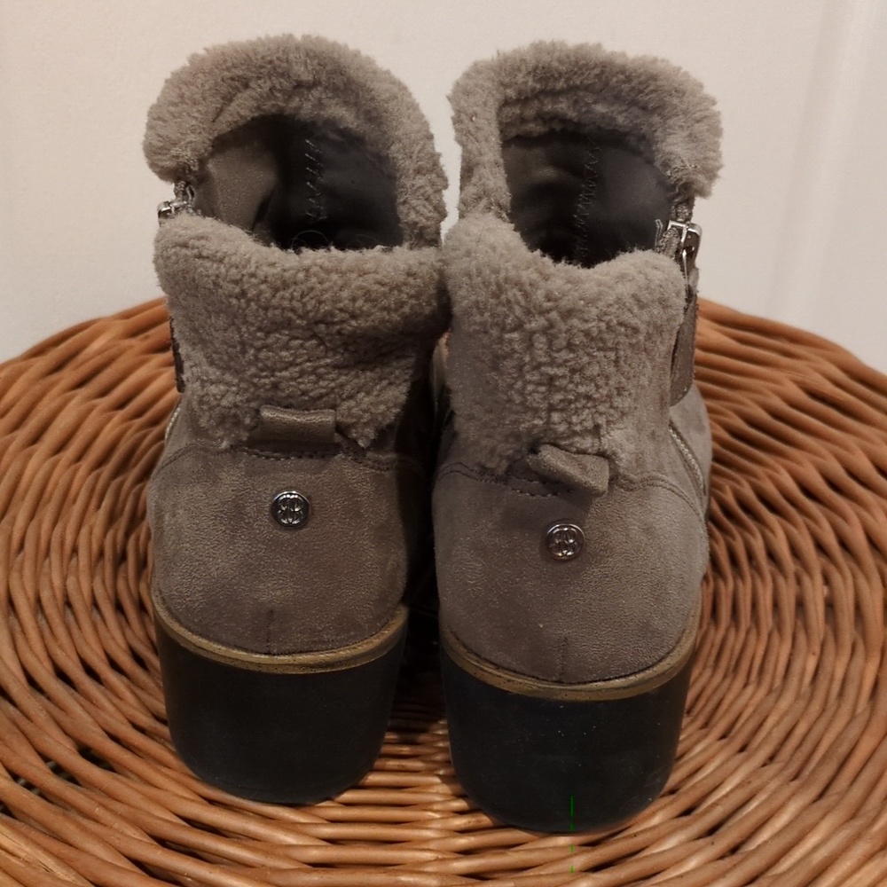 Bandolino Grey Winter Soft Booties Womens 8 - Picture 4 of 8
